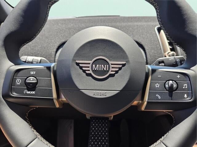 2026 MINI COUNTRYMAN OXFORD EDITION