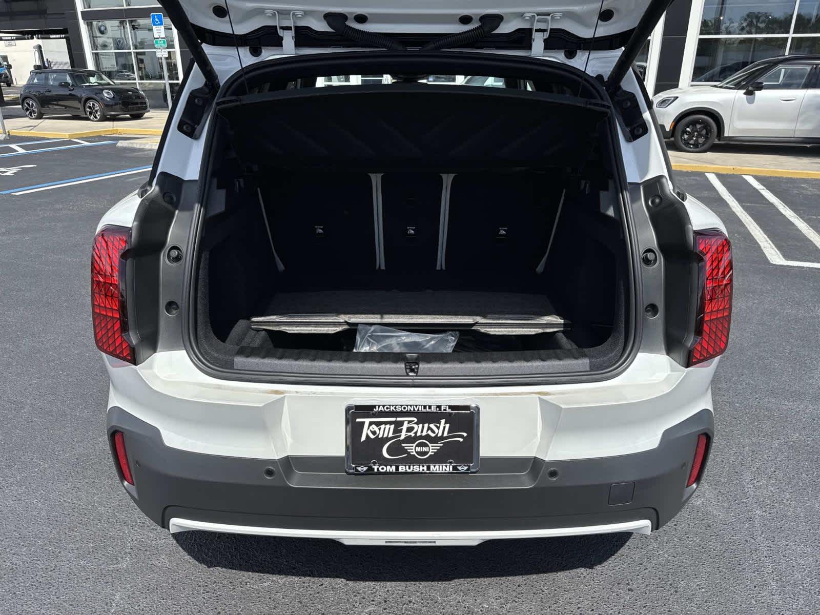 2026 MINI COUNTRYMAN OXFORD EDITION