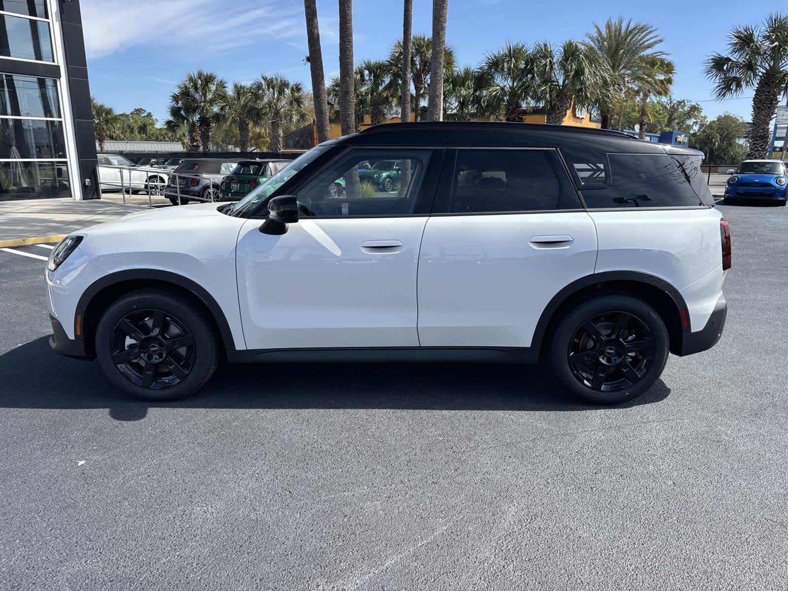 2026 MINI COUNTRYMAN OXFORD EDITION