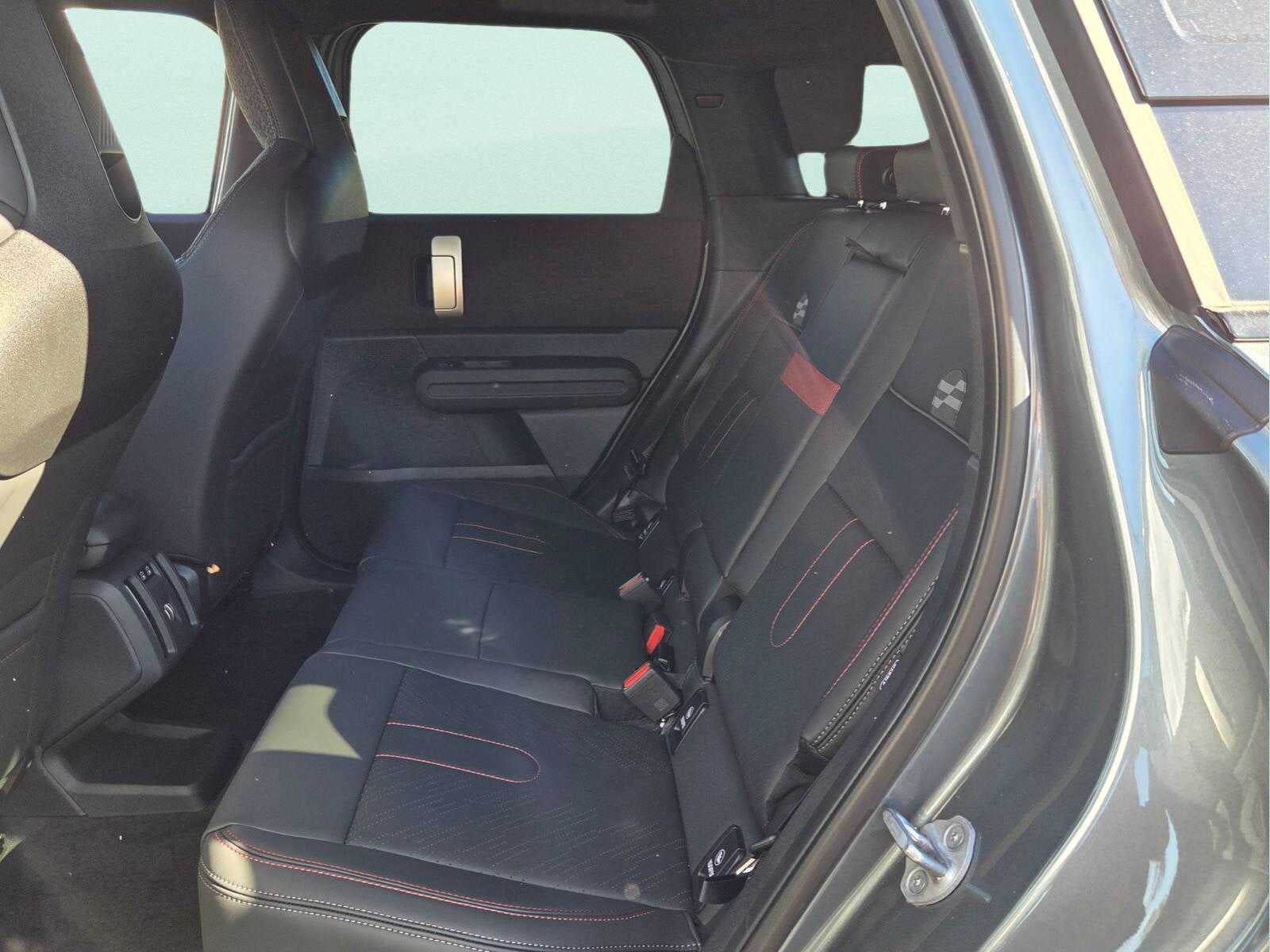 2027 MINI COUNTRYMAN ICONIC