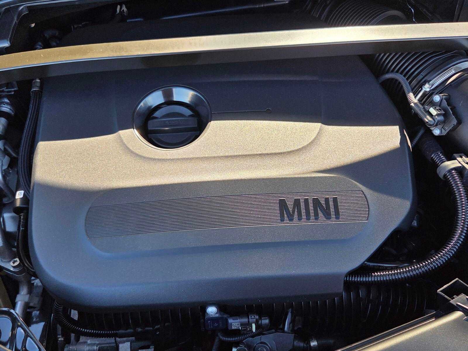 2027 MINI COUNTRYMAN ICONIC