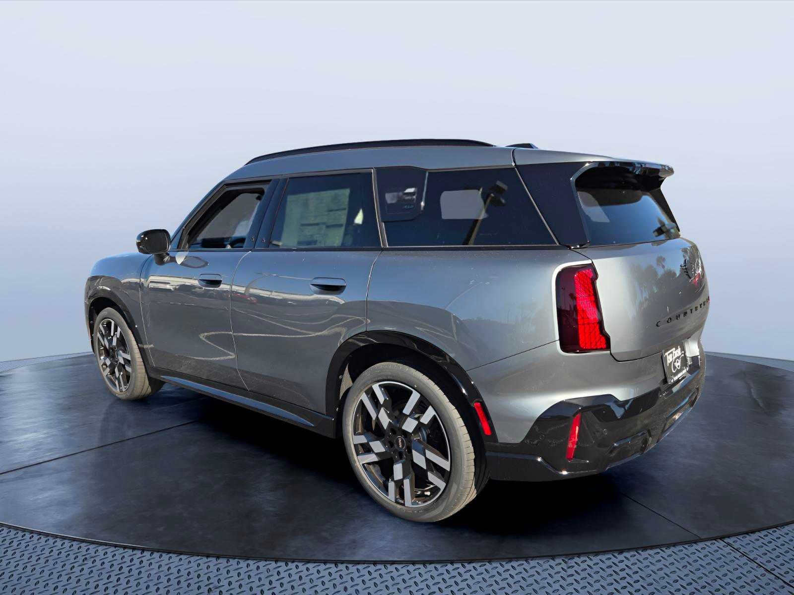 2027 MINI COUNTRYMAN ICONIC